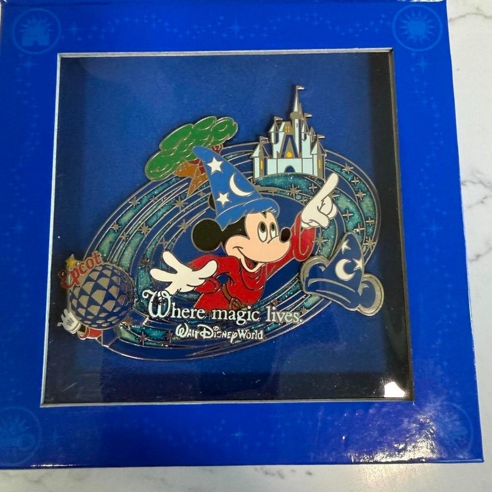 Disney WDW 2006 Where Magic Lives Sorcerer Mickey Jumbo Pin EPCOT Castle Box